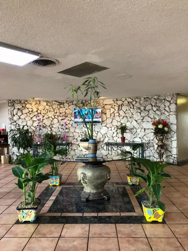 Western Inn 10