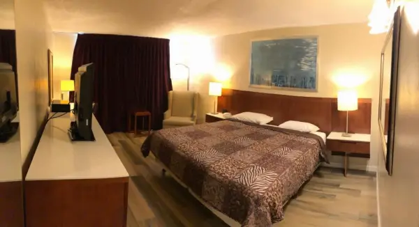 Western Inn 5