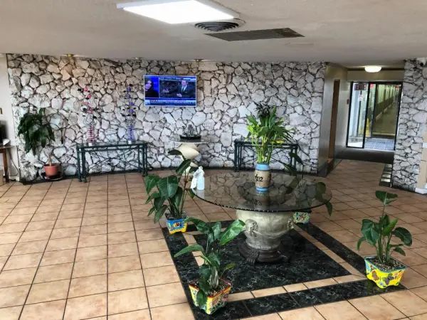 Western Inn 8